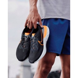 Nike Renew Run Black/Particle Grey/White/Total Orange 7