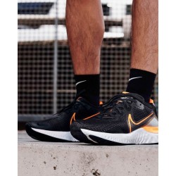Nike Renew Run Black/Particle Grey/White/Total Orange 8